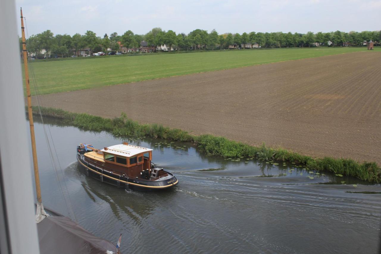 Het Wapen Van Harmelen Luaran gambar